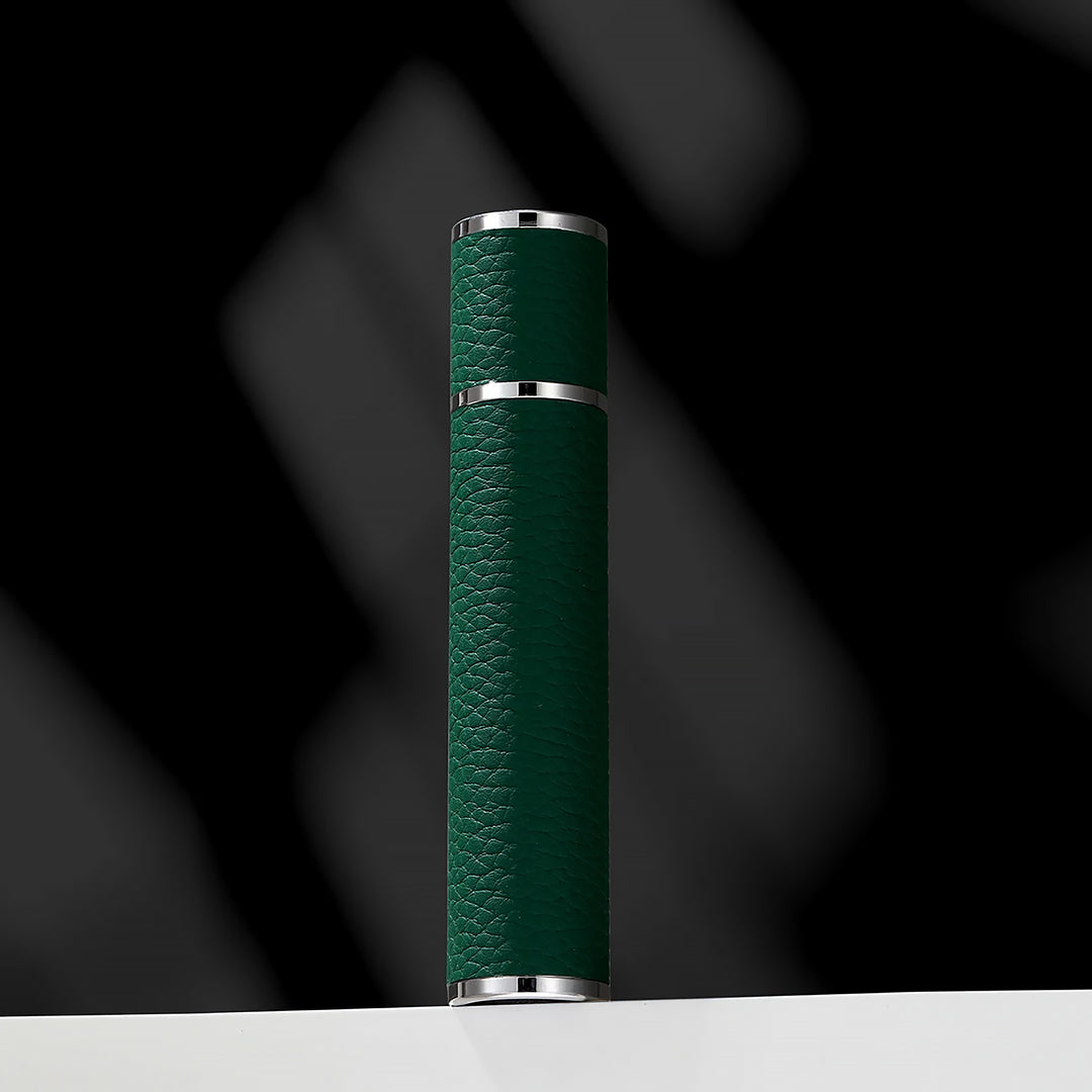 Portable Empty Travel Refillable Bottle With Sprayer Luxury Leather Magnetic Cap 10ml